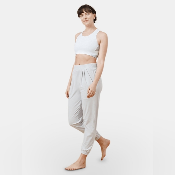 ADAY Pack It Up Pant in Cloud M - Picture 2 of 11